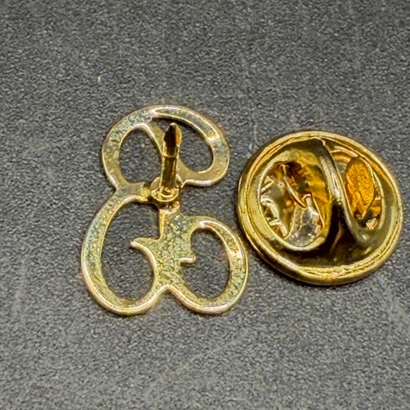 Vintage Gold Tone Metal Monogram Lapel Pin Brooch, Jewelry - Picture 7 of 10